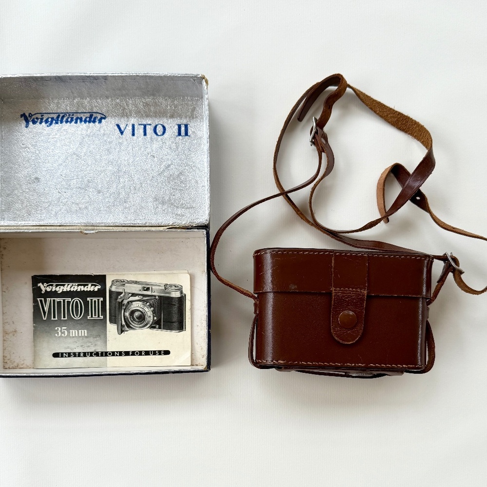 VOIGTLANDER Vito II 35MM Film Camera with Leather Case and Manual - ORIGINAL BOX - Picture 3 of 4